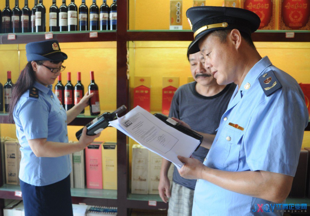 洪城工商:無(wú)中文標(biāo)識(shí)食品？嚴(yán)查!