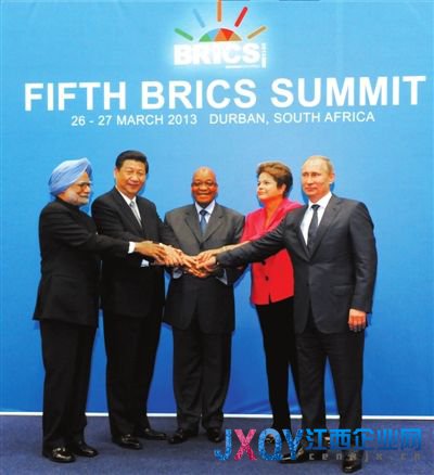 習(xí)近平:堅定道路自信不為干擾所惑