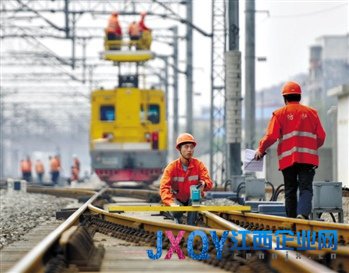 中國鐵路總公司18個鐵路局重組有望年內(nèi)啟動