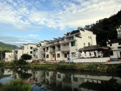 上曉起：當美麗成為一種經濟