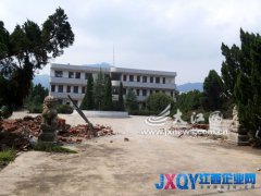 宜春靖安：還沒(méi)簽協(xié)議 廠房大門(mén)被拆了[圖]