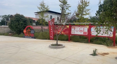 建司75載丨國(guó)壽壽險(xiǎn)：執(zhí)保險(xiǎn)畫筆  繪就&ldquo;和美鄉(xiāng)村&rdquo;新畫卷