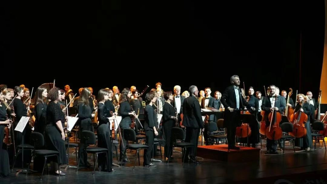 富德生命人壽江西分公司成功舉辦&ldquo;家&bull;戀-2025年VIP藝術(shù)季&rdquo;活動